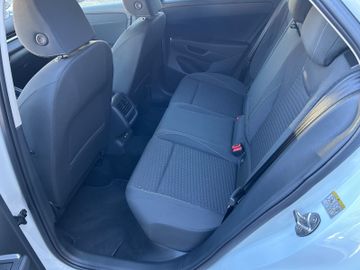 Volkswagen T-Roc - 10