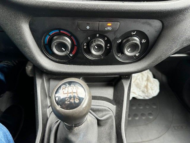 Fahrzeugabbildung Fiat Doblo Doblò SX Maxi Kasten KLIMA NAVI PDC Blueto