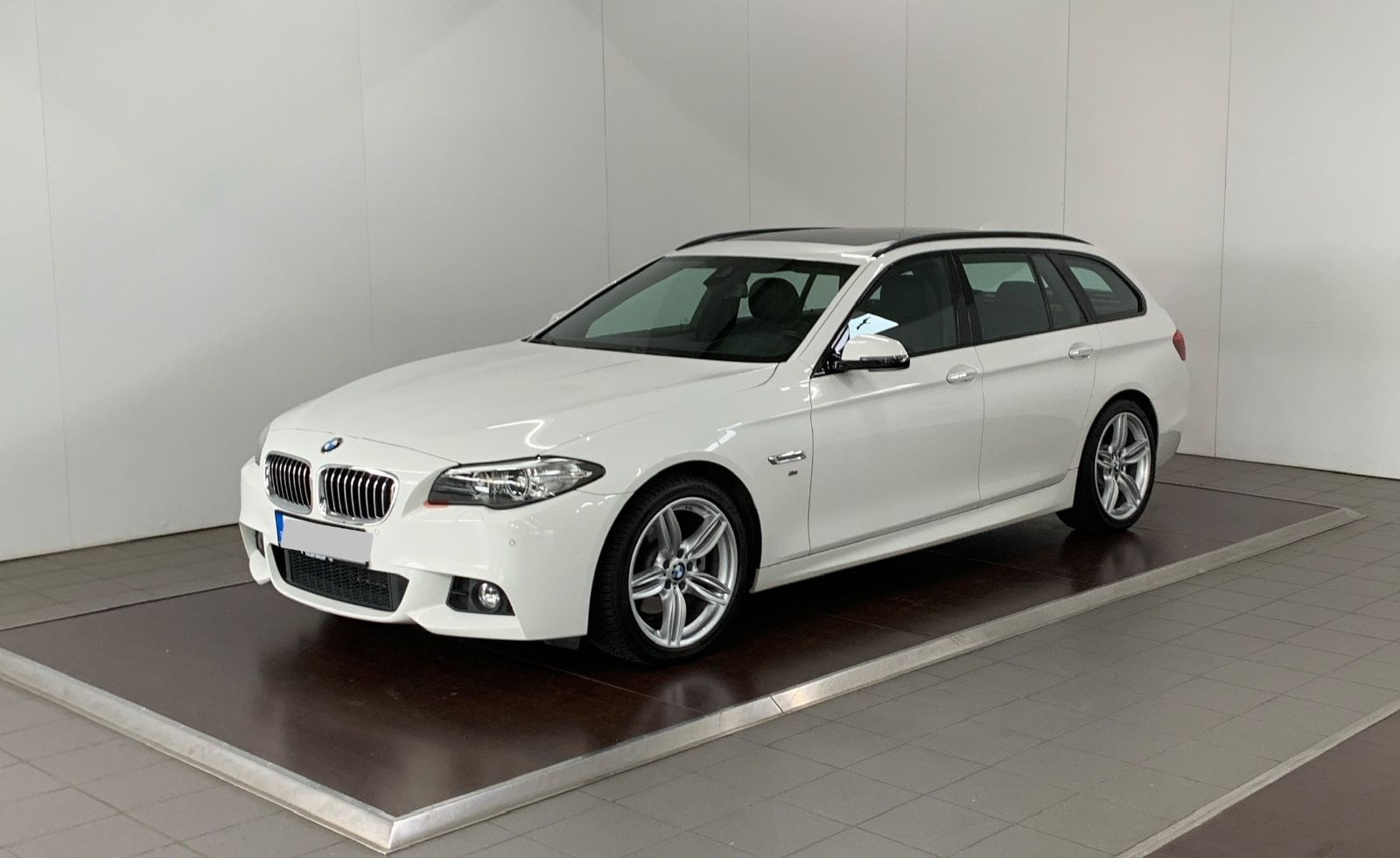 BMW 520d M Sport | Head-Up | Panorama | TÜV 11/27
