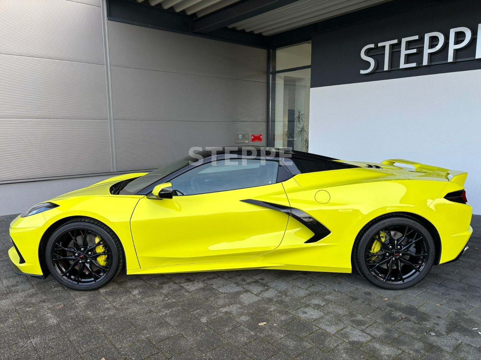 Corvette C8 Stingray Convertible 2024 3LT Europamodell