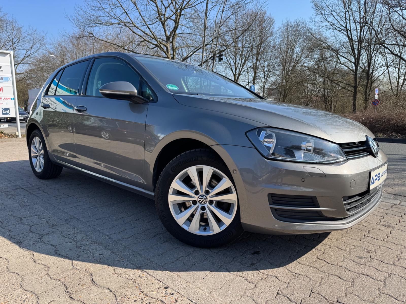 Volkswagen GOLF VII COMFORTLINE BMT NAVI SITZHZG. GRA PDC