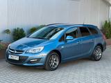 Opel Astra J ST 1.6 Selection*Temp*AC*TÜV+Insp. NEU - Opel Astra: Kombi, 1.6