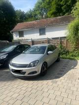 Opel Astra GTC 1.6 ECOTEC Edition 111 Jahre 85kW ... - Opel Astra: Allradantrieb