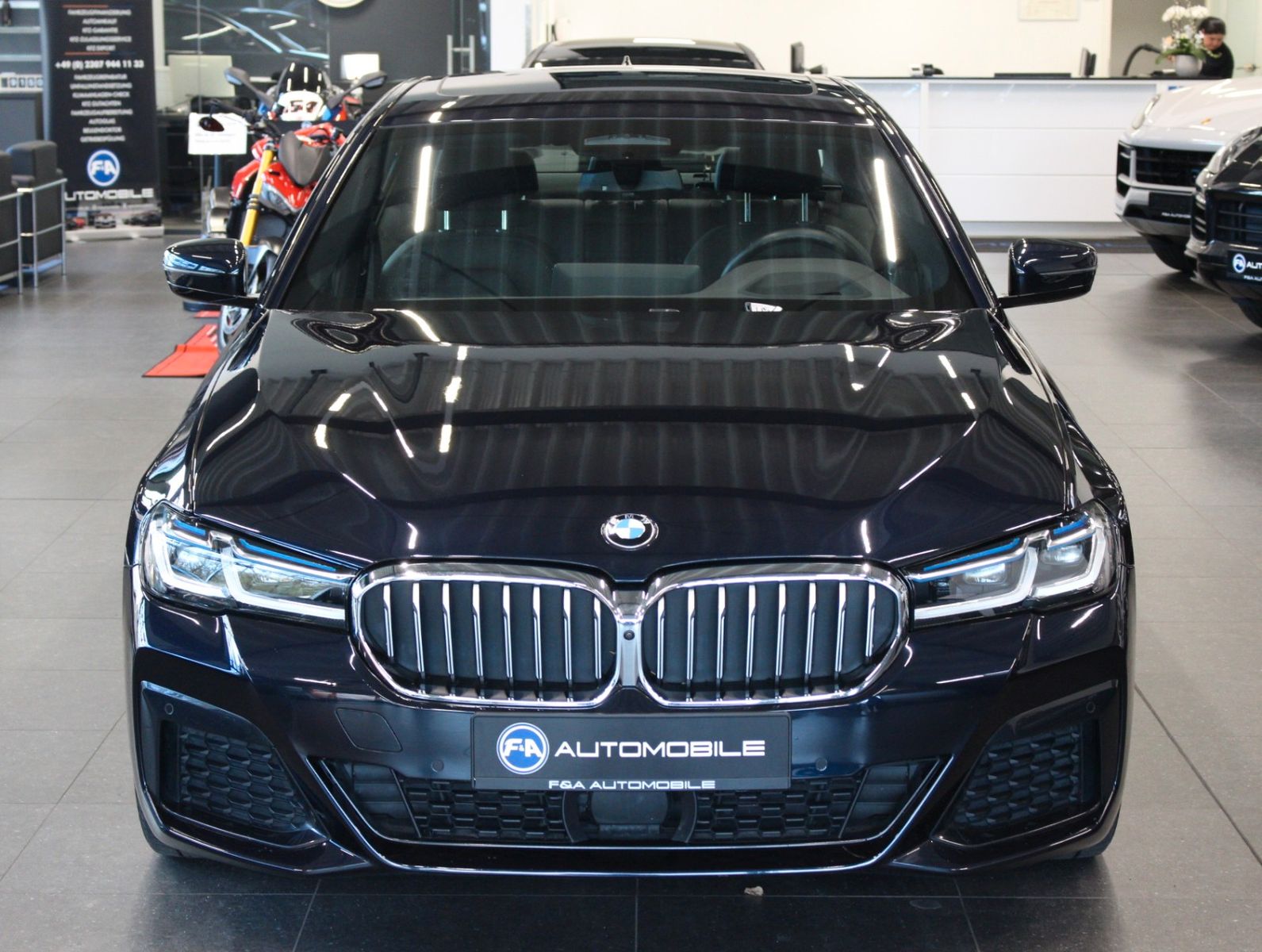 Fahrzeugabbildung BMW 545e xDrive M-Sport*Hud*GSD*360° Kamera