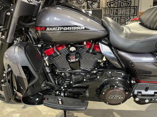 Fahrzeugabbildung Harley-Davidson FLHTKSE Ultra Limited CVO 117cui