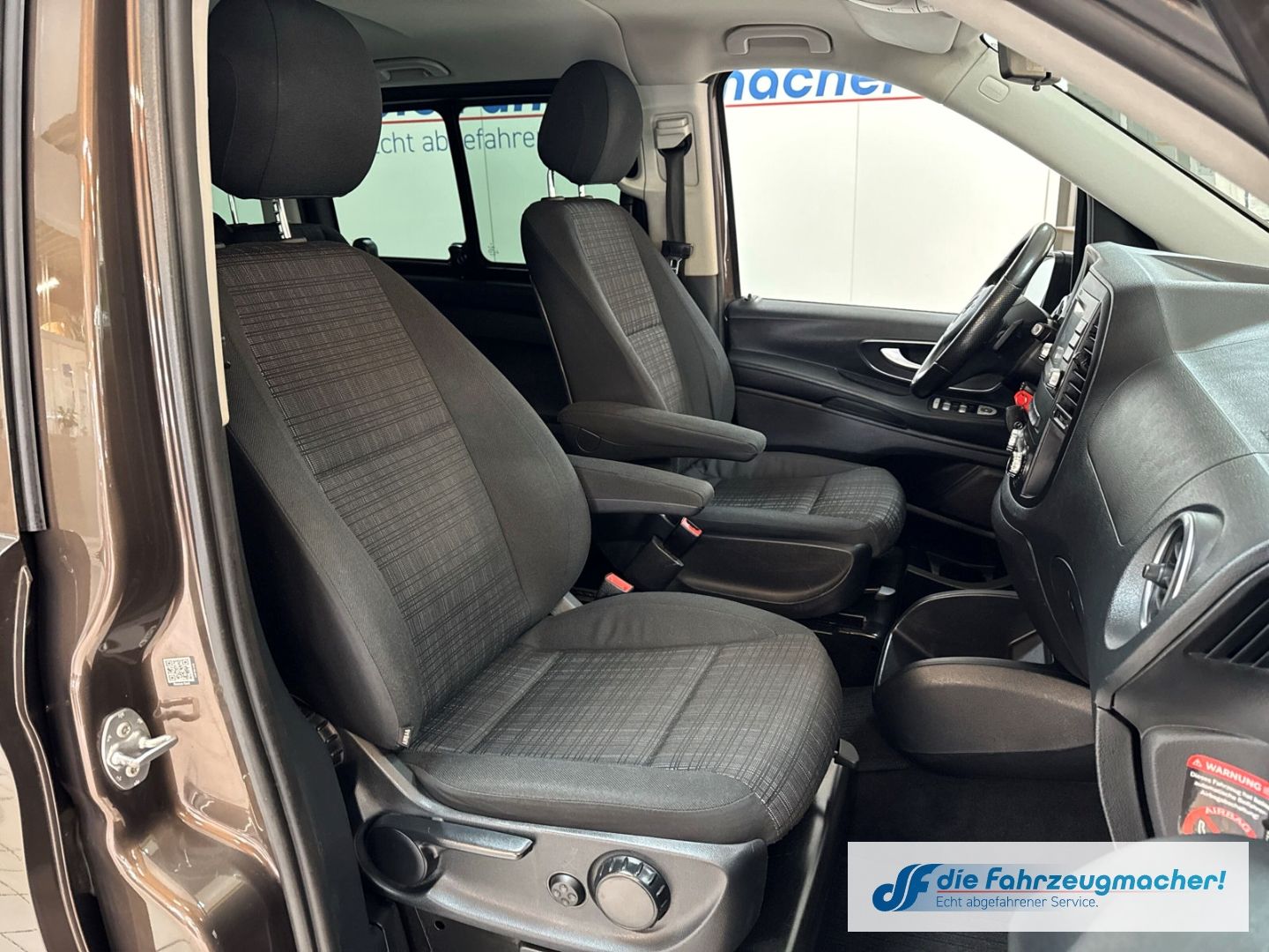 Fahrzeugabbildung Mercedes-Benz Vito Tourer 116 CDI BT kompakt BlueTEC *EXPORT