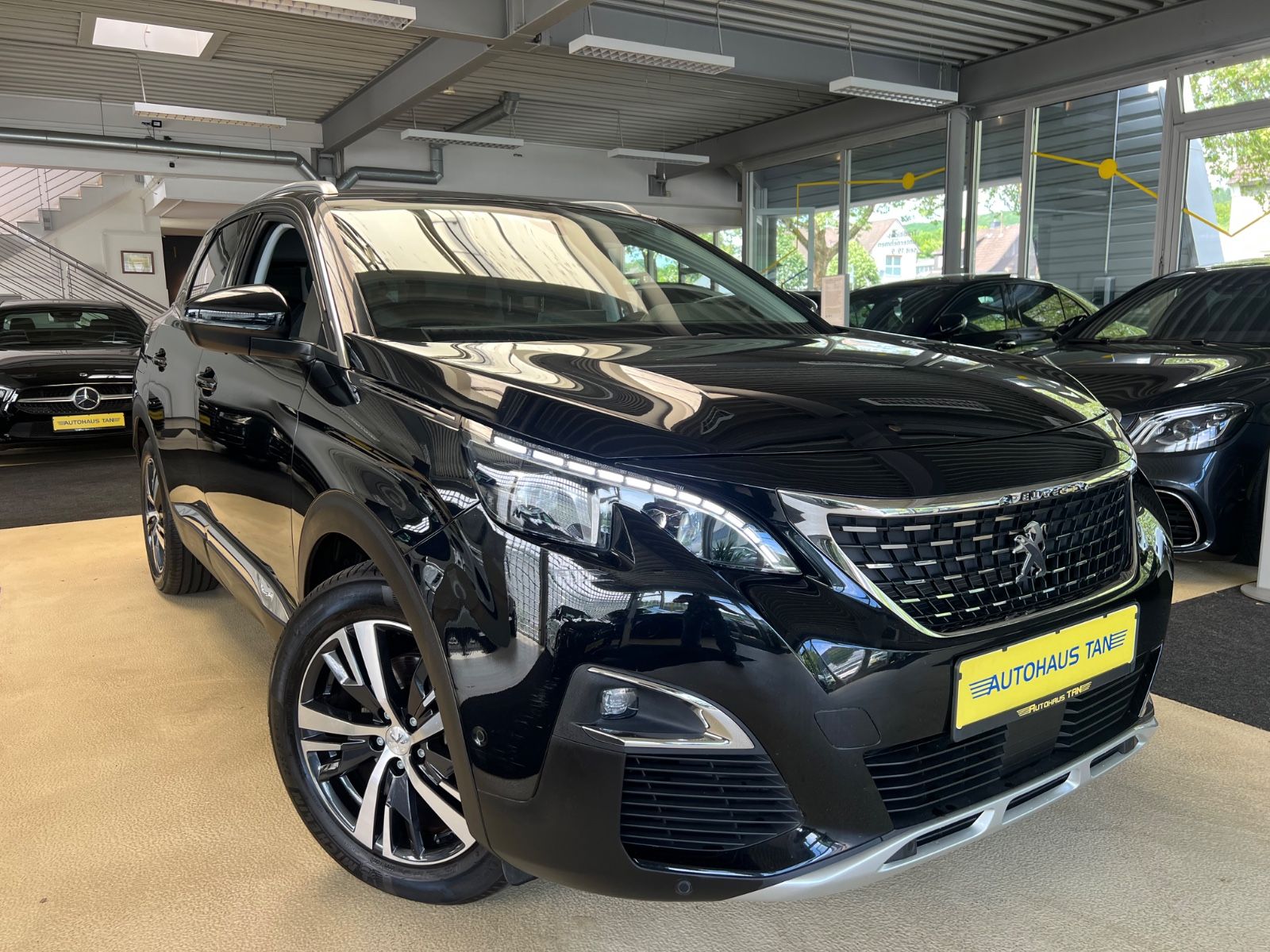 Fahrzeugabbildung Peugeot 3008 Allure
