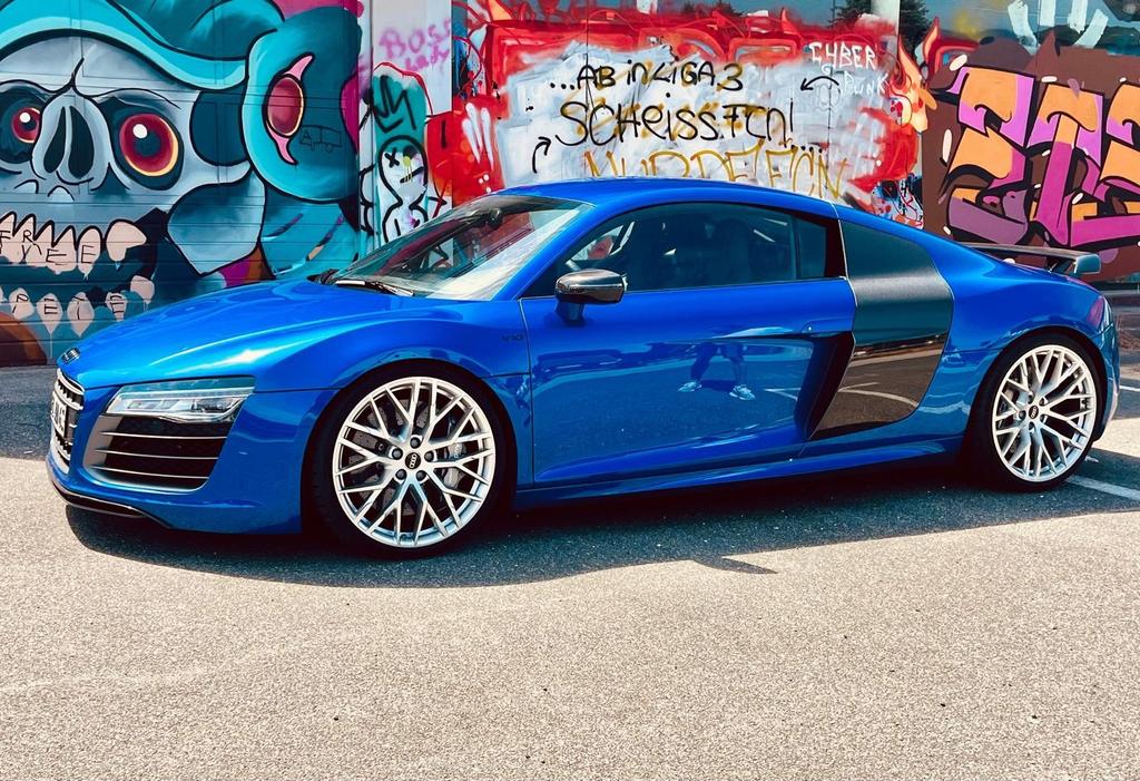 Audi R8