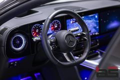 MERCEDES-BENZ CLA 220 4M AMG+|Premi+|Keyl|Pano|Burm|360|19"