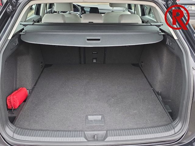 Golf VIII Variant Life eTSI AHK-klappbar Navi LE