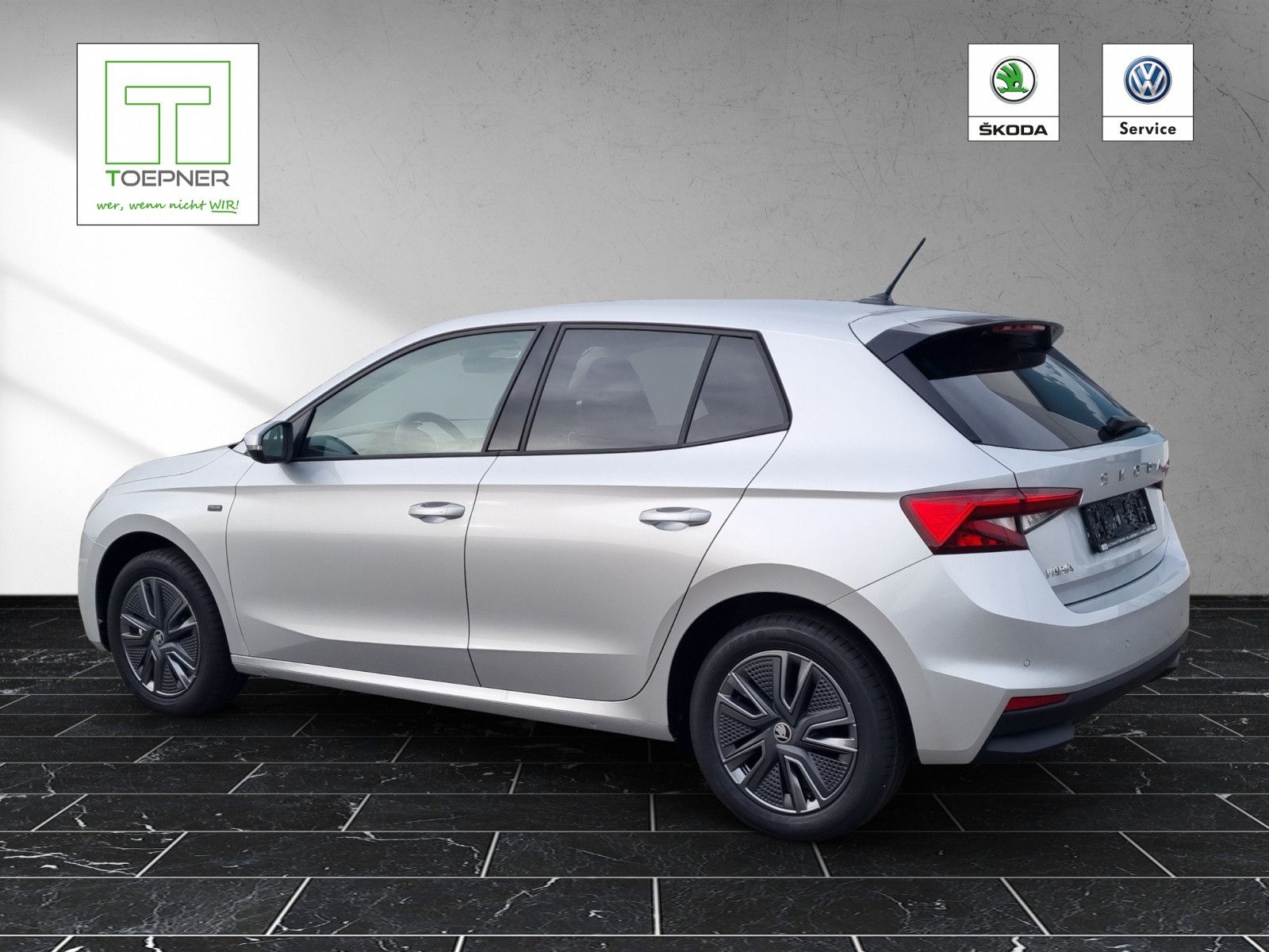 Fahrzeugabbildung SKODA Fabia Tour 1,0 TSI 85KW/115PS Ladeboden Lodge
