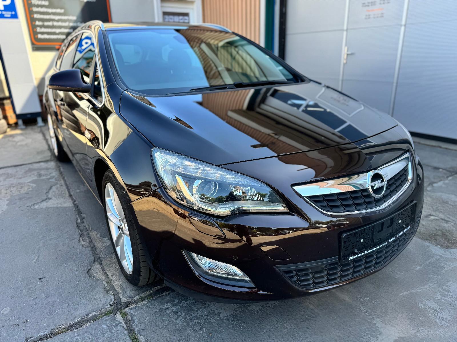 Opel Astra J Sports Tourer;Bi-Xenon,Automatik,PDC,Nav