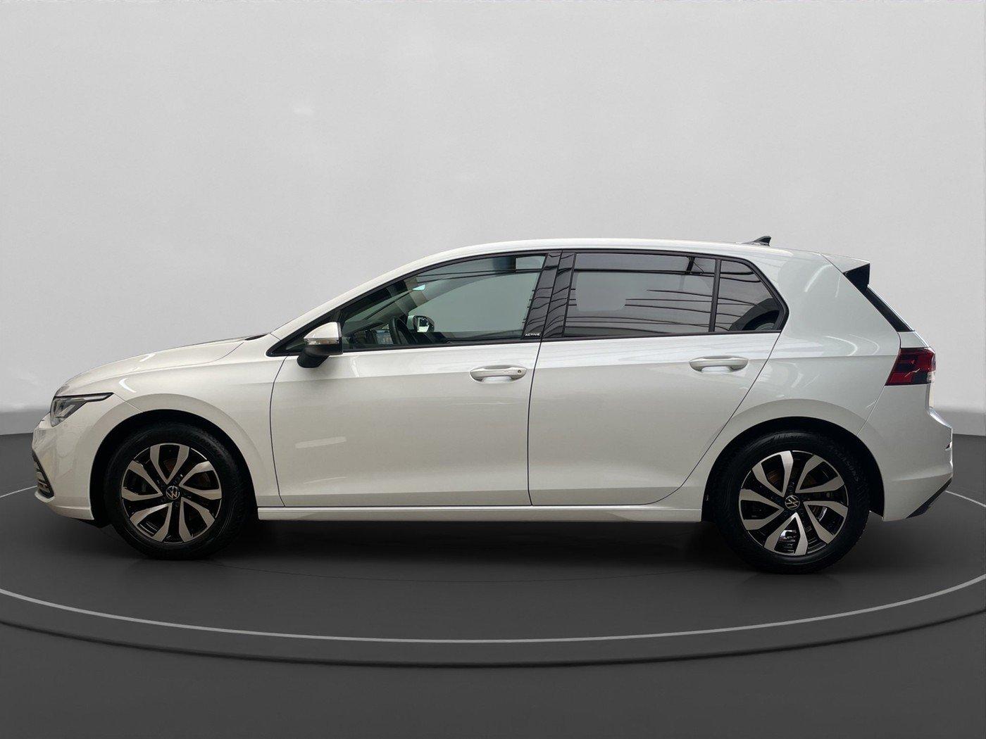 Volkswagen Golf VIII Active LED PANO HEADUP SHZ KESSY
