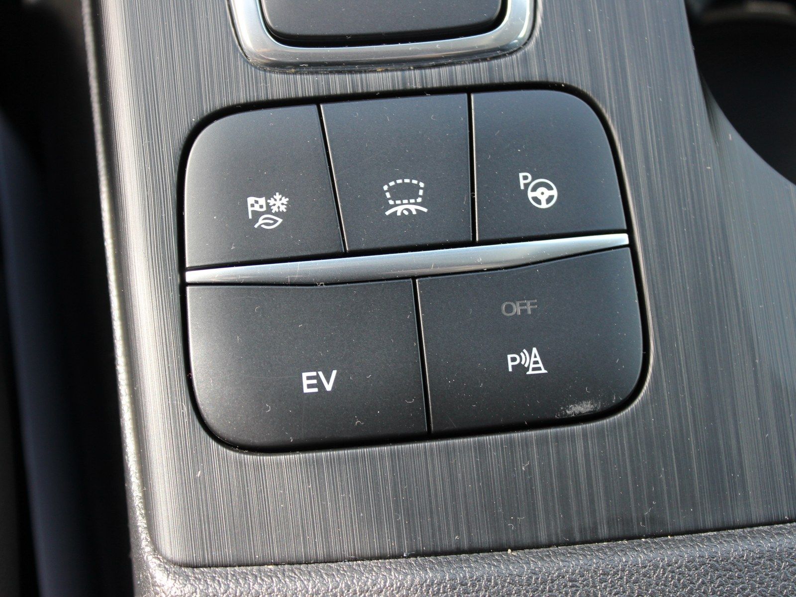Fahrzeugabbildung Ford Kuga Plug-In Hybrid Vignale 2,5 Duratec