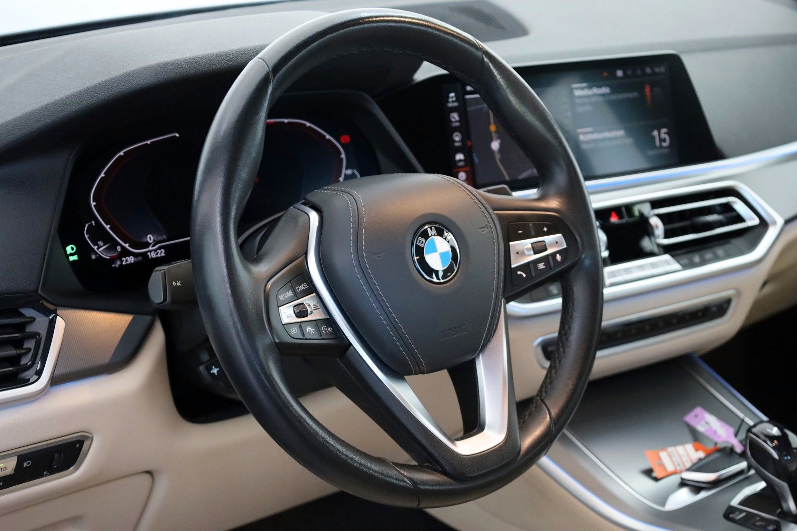 Fahrzeugabbildung BMW X5 xDrive 45e Leder,Navi,LED,Kamera,Kamera,ACC