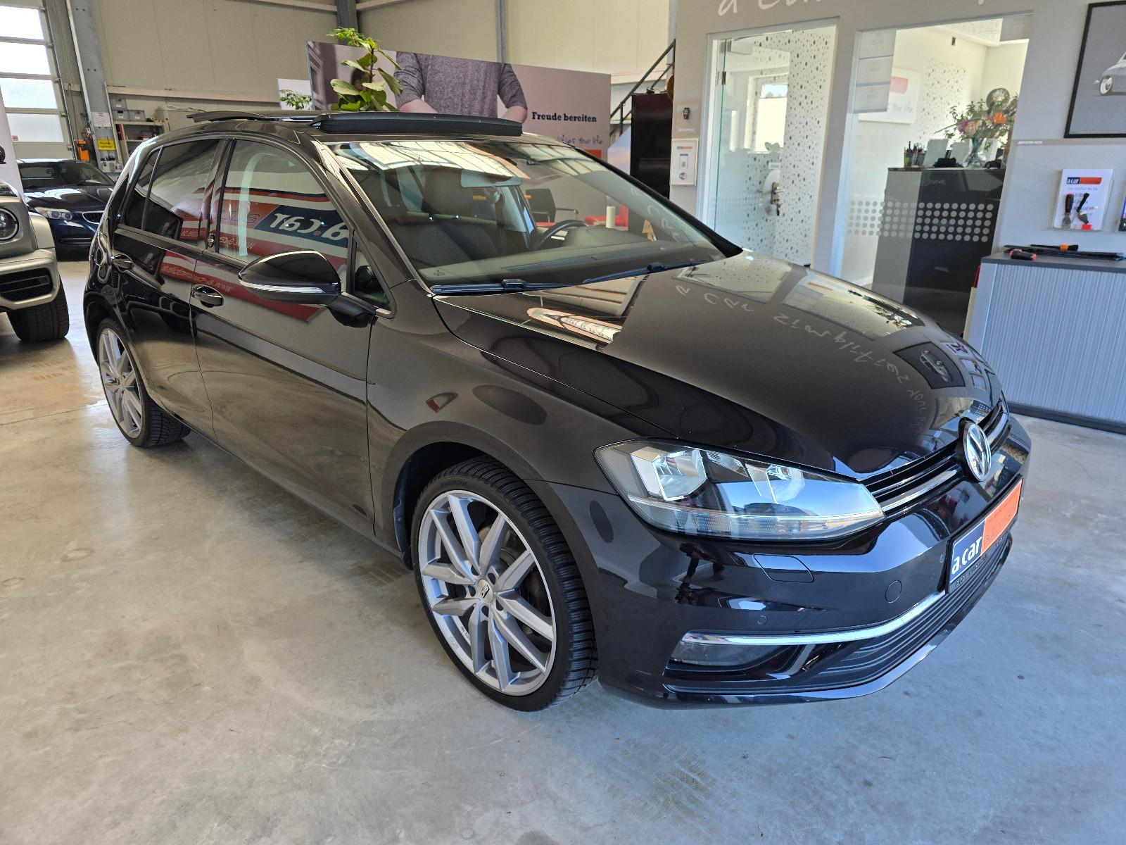 Volkswagen Golf VII Lim. Sound|ACC|PANO|Standheizung|AHK|