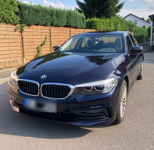 BMW 530e iP-SportLine,Servicepaket,eSports...