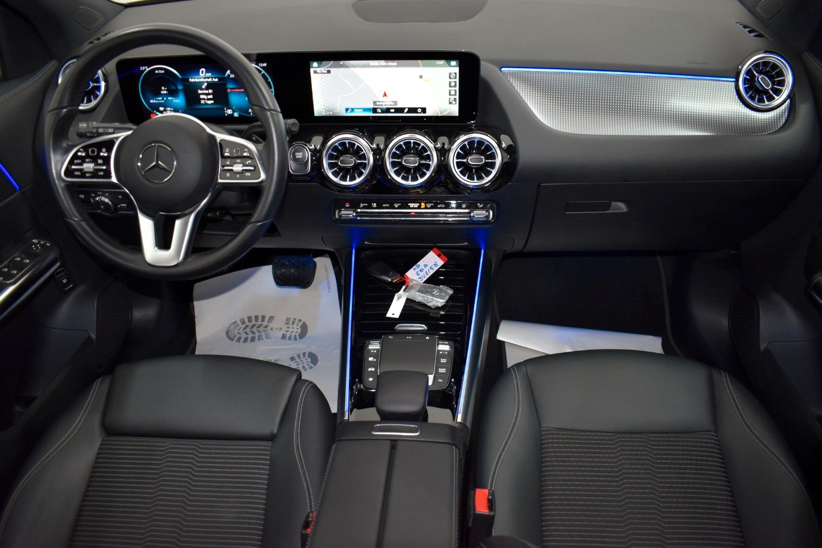 Fahrzeugabbildung Mercedes-Benz EQA 250 Advanced T.Leder,Navi,LED,Park Assist