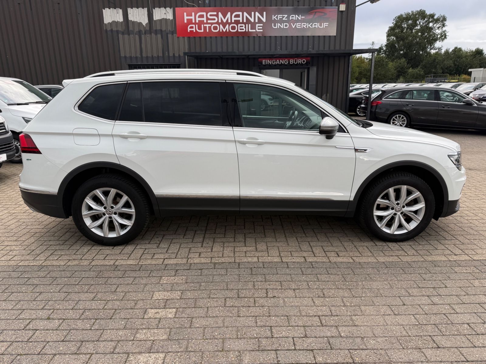 Tiguan Allspace Highline 4Motion*7-SITZER*NAVI*2