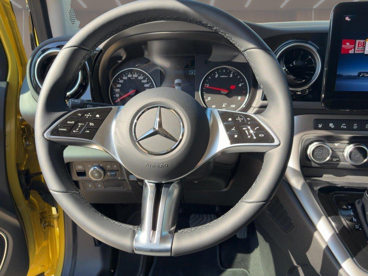 Mercedes-Benz T 180 d PROGRESSIVE EDITION LED+NAVI+KEYGO+R-KAM