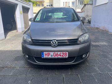 Volkswagen Golf - 2