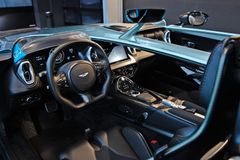 ASTON MARTIN V12 Speedster - Top Gun Maverick - 1 von 88