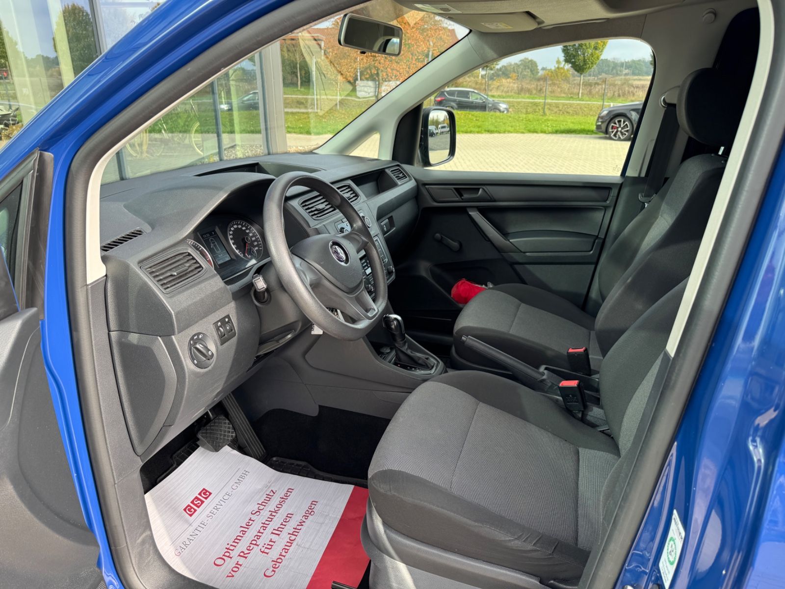 Volkswagen Caddy Maxi Kombi CNG Automatik 1. Hand 5-Sitzer foto 8