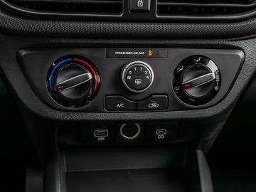 Hyundai i10 1.0 Trend 2WD Kamera Navi Spurhalteassi.