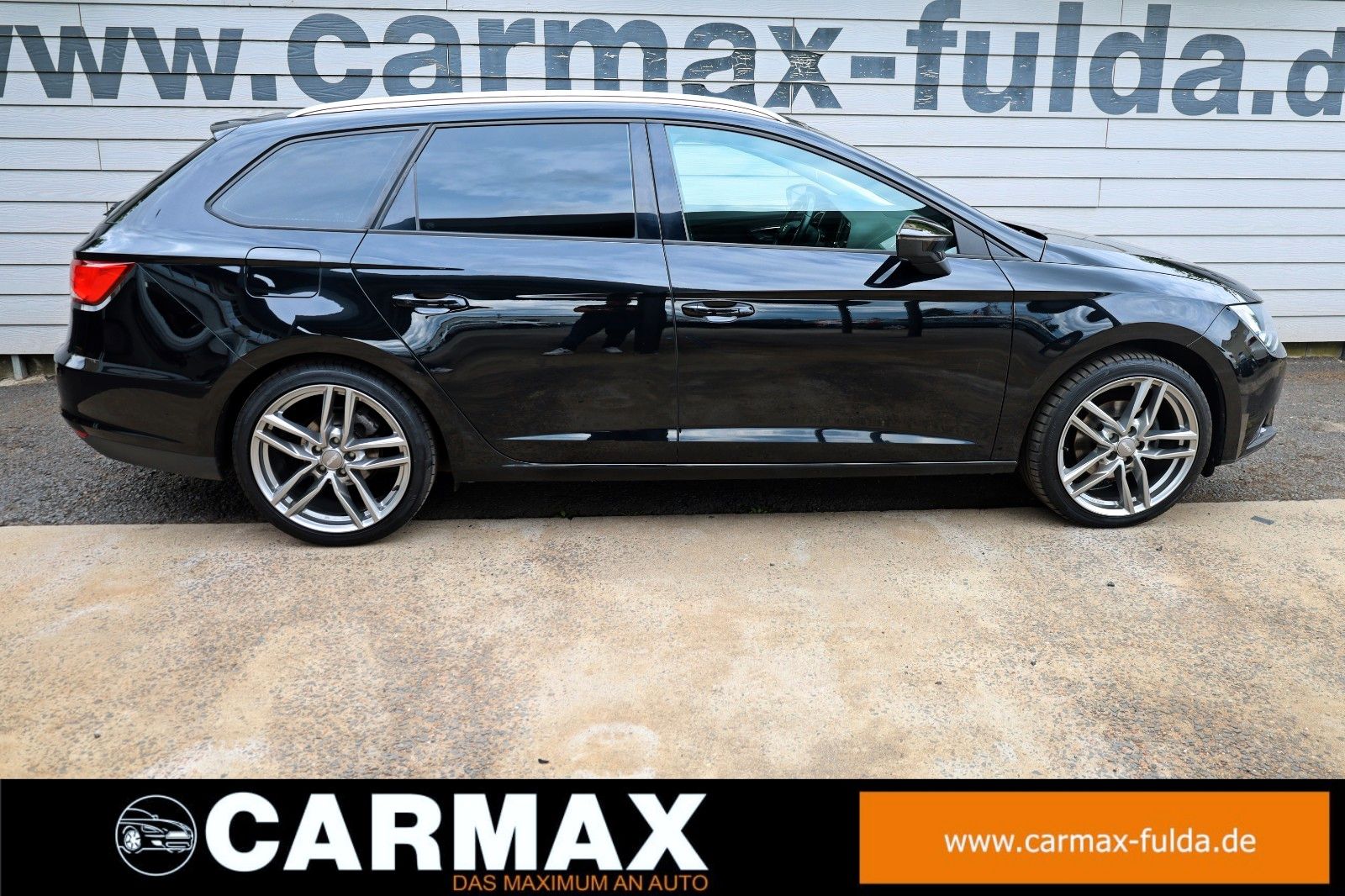 Fahrzeugabbildung SEAT Leon ST Style Navi,SH,PDC,AHK,8-fach bereift!