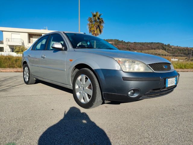 Ford Mondeo 1.8i 16V cat 4p.