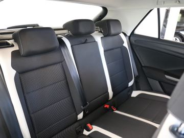Volkswagen T-Roc 1.5TSI LED SITZHZ NAVI PDC ACC 18ZOLL