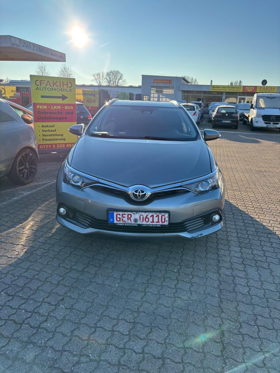 Toyota Auris Touring Sports Edition-S