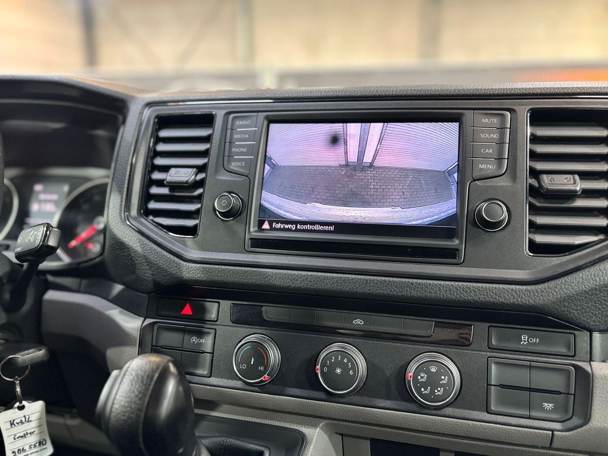 Fahrzeugabbildung Volkswagen Crafter Pritsche Pritsche 35 mittellang FWD