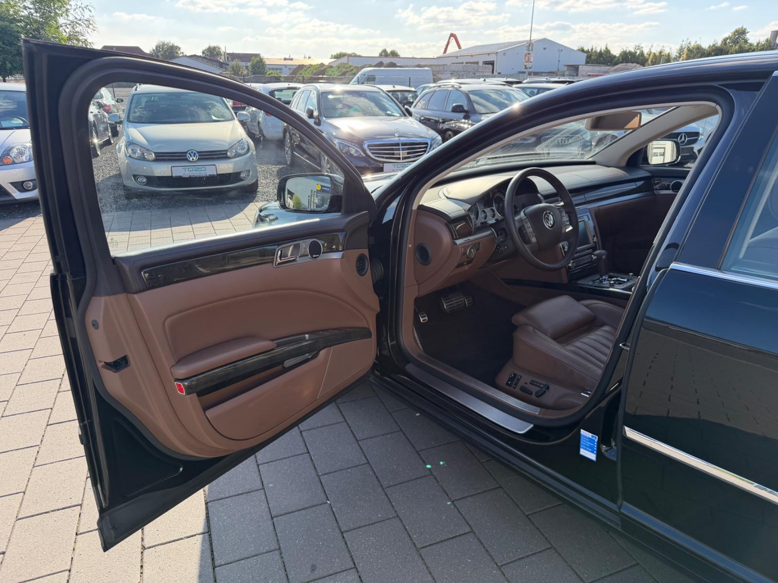 Volkswagen Phaeton 4.2 V8*EXCLUSIVE*ACC*S-DACH*STHZ*TOP*