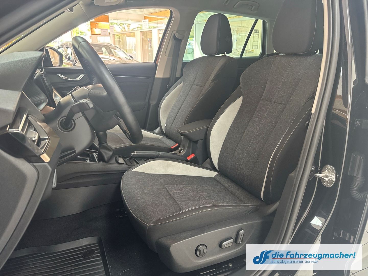 Fahrzeugabbildung SKODA Kamiq Style 1.0 TSI Navi Digitales Cockpit LED