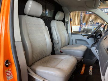 MYAUTOCENTER – Gebraucht- und Jahreswagen mit Werkstattservice in Pfaffenhofen Volkswagen T5 Transporter Kasten *AHK*SitzHZ*StandHZ*Klima*