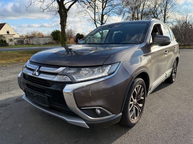 Mitsubishi Outlander Top 4WD