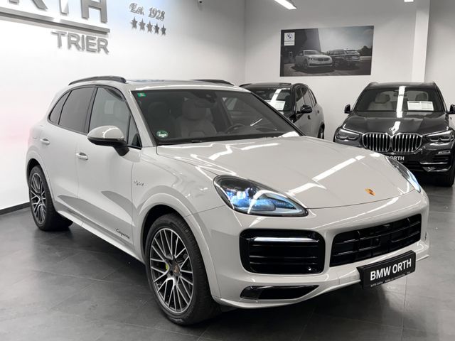 Porsche Cayenne E-Hybrid SPORTDESIGN PANO MASSAGE AHK