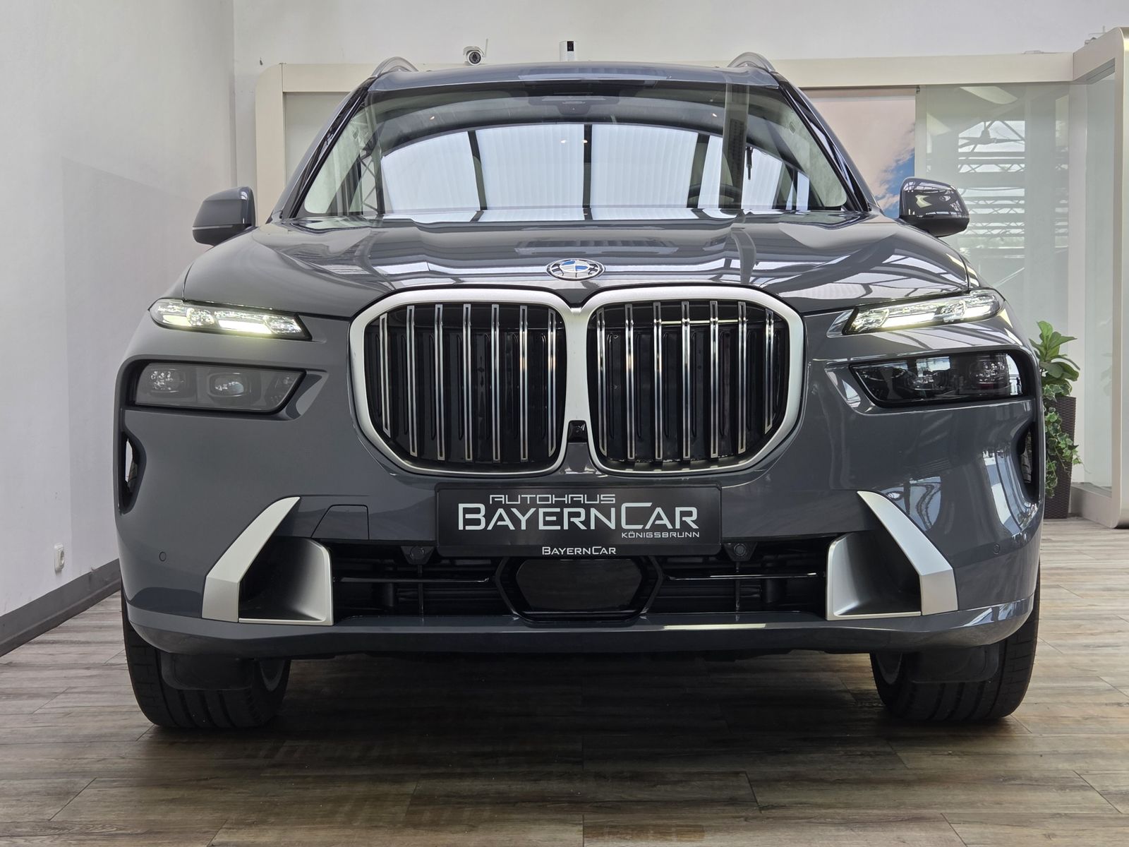 BMW X7 xDr40d DrivePro 6Seats B&W Kristal ACC UPE149 imagem 2