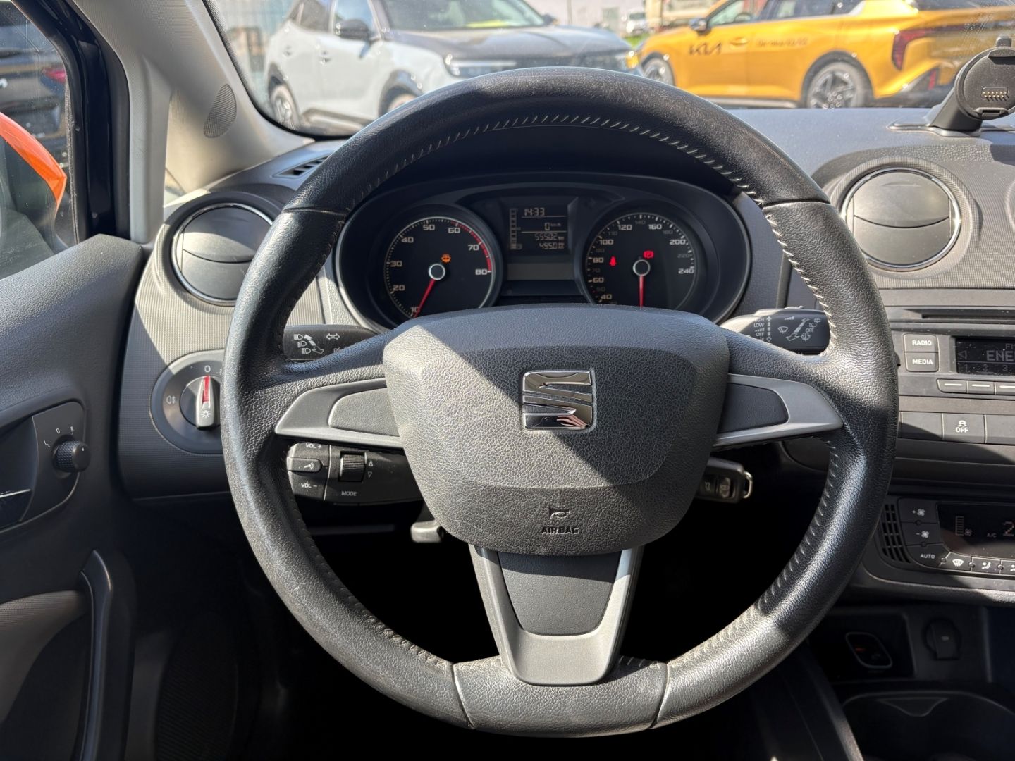 Fahrzeugabbildung SEAT Ibiza SC Stylance Style 8fach bereift Sitzheizun