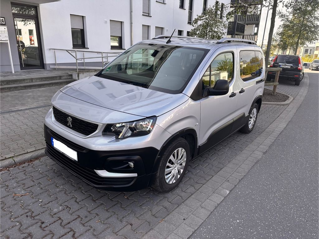 Image of Peugeot Rifter