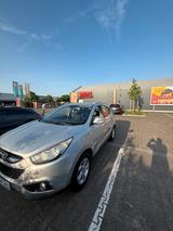 Hyundai ix35 1.6 Comfort 2WD Comfort - Hyundai ix35 Gebrauchtwagen in Frankfurt