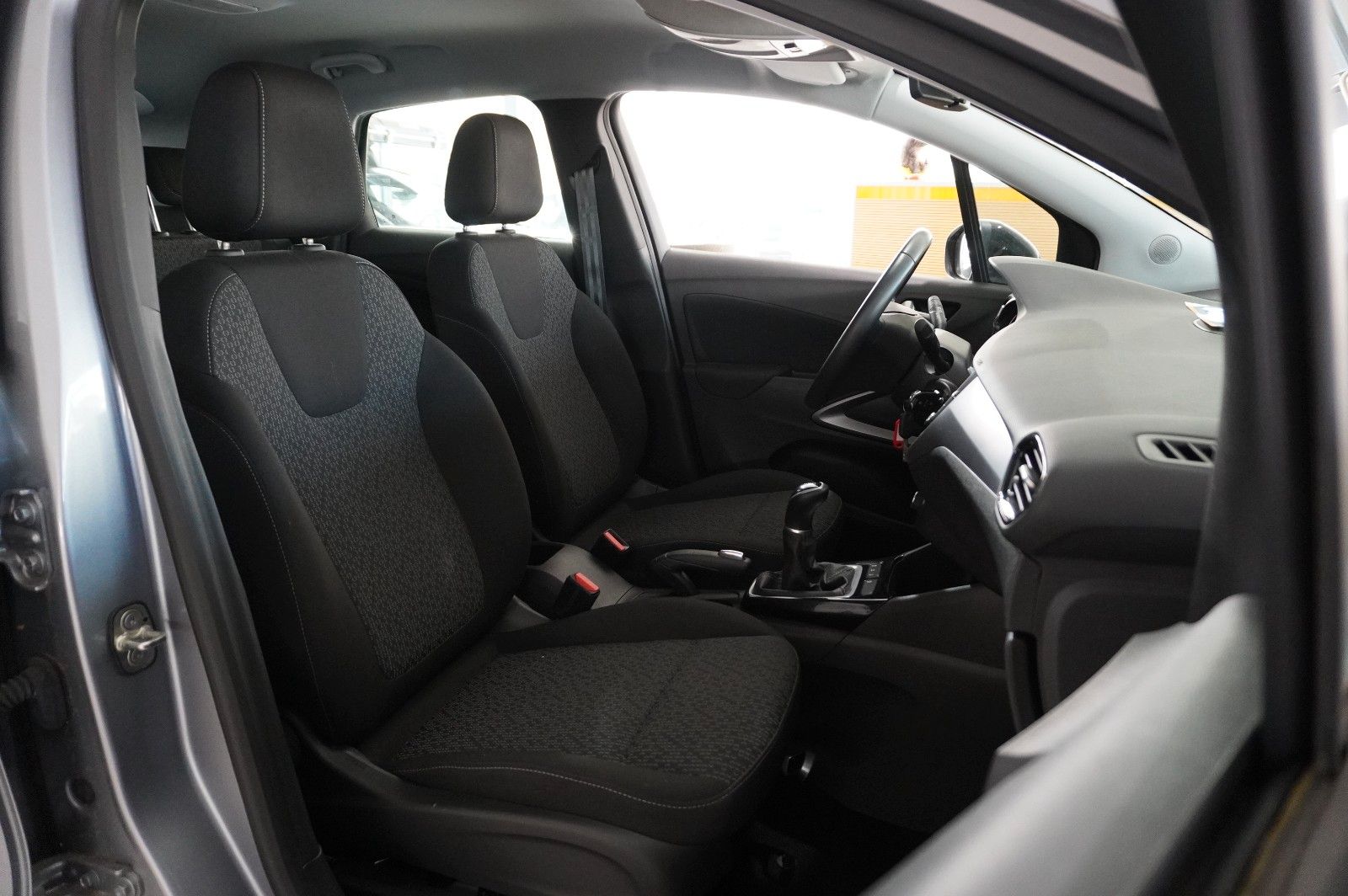 Fahrzeugabbildung Opel Crossland (X) 1.2 EDITION NAVI/LED/KAMERA/DAB+