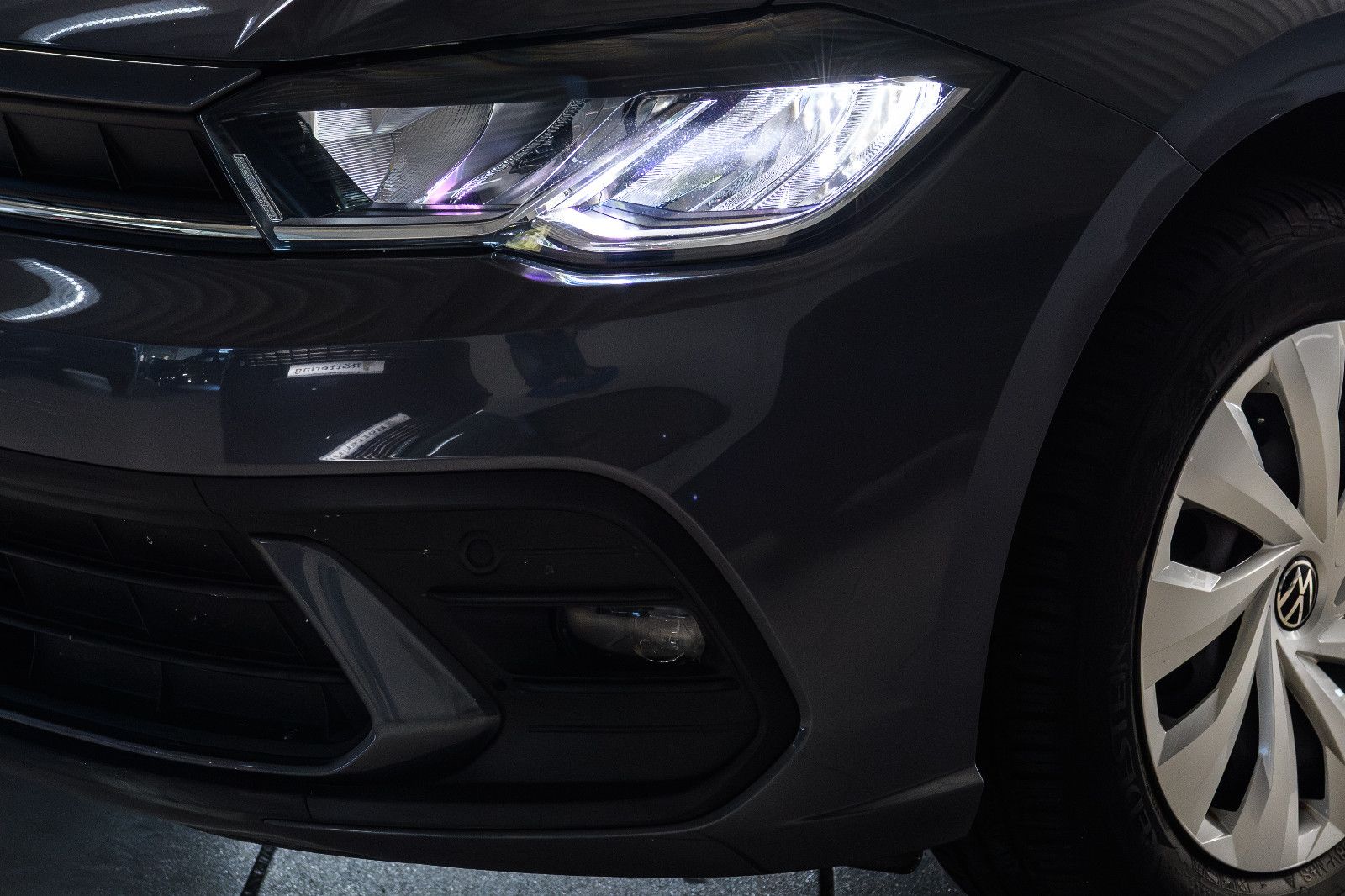 Fahrzeugabbildung Volkswagen Polo 1.0l 59kw+Klima+LED+GJ-Reifen+SHZ