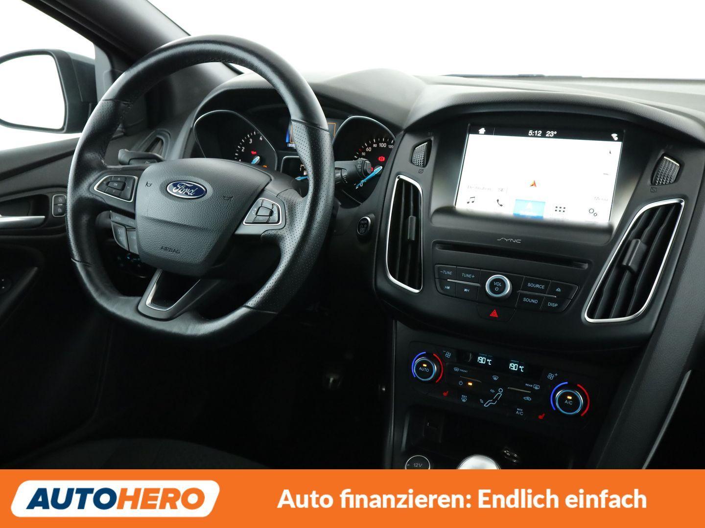 Ford Focus 1.0 EcoBoost ST-Line *NAVI*XENON*TEMPO*PDC