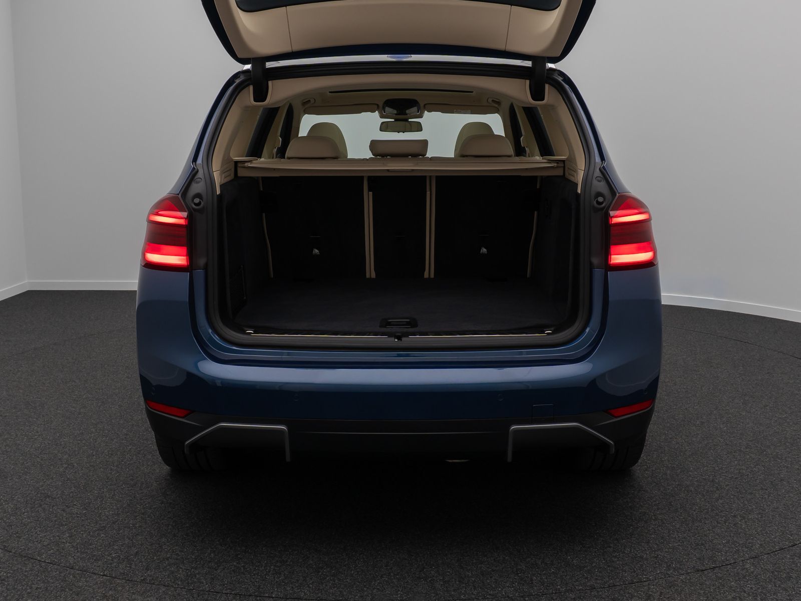 Fahrzeugabbildung BMW iX3 Impressive 360° ACC H/K Komfort DAB AHK 20"
