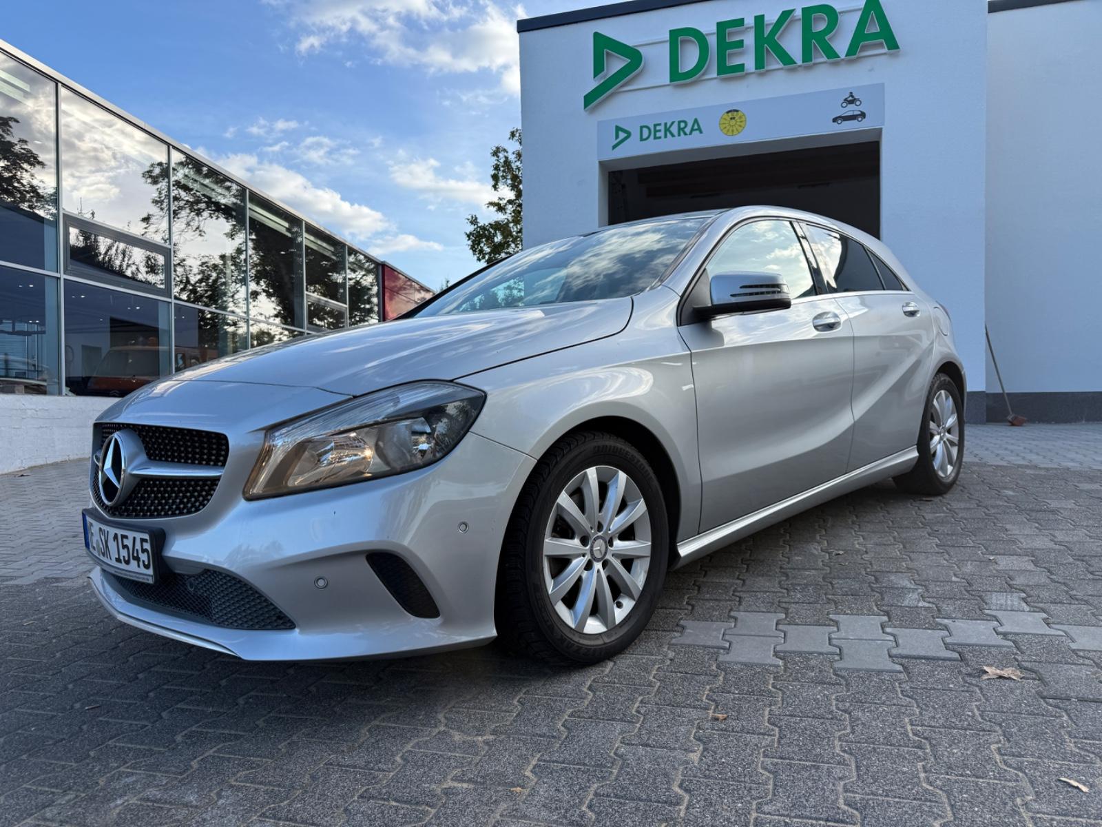 Mercedes-Benz A 180 A A 180 BlueEfficiency  mit nur 25.900km