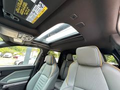 TOYOTA MY25 Tacoma Trailhunter *ON STOCK*