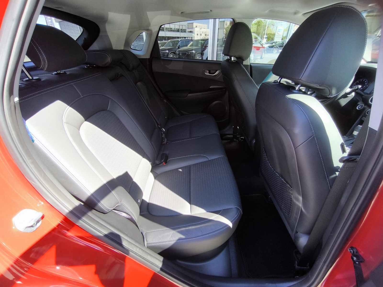 Fahrzeugabbildung Hyundai Kona Premium GLASD+LED+NAVI+KAM+SHZ+AHK+ACC+