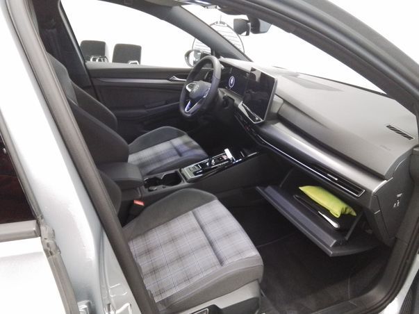 Volkswagen Golf - Bild 3